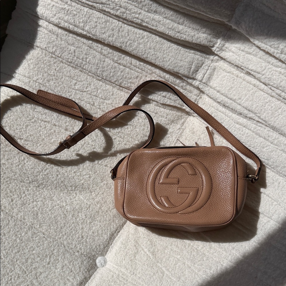 Gucci Soho Disco Beige Calfskin Crossbody Bag